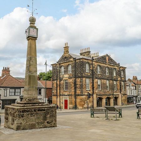 Guisborough Town Hall Exteriér fotografie